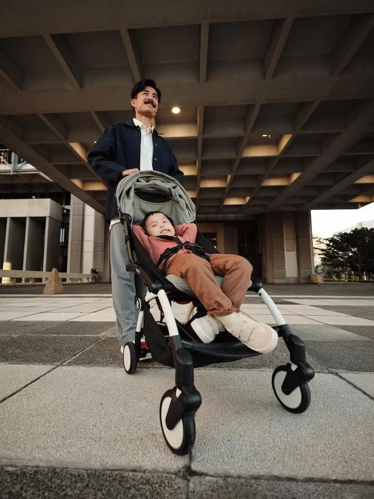 Stokke YOYO³ Complete Bundle: Stroller Frame, 0  Newborn Pack and 6  Color Pack