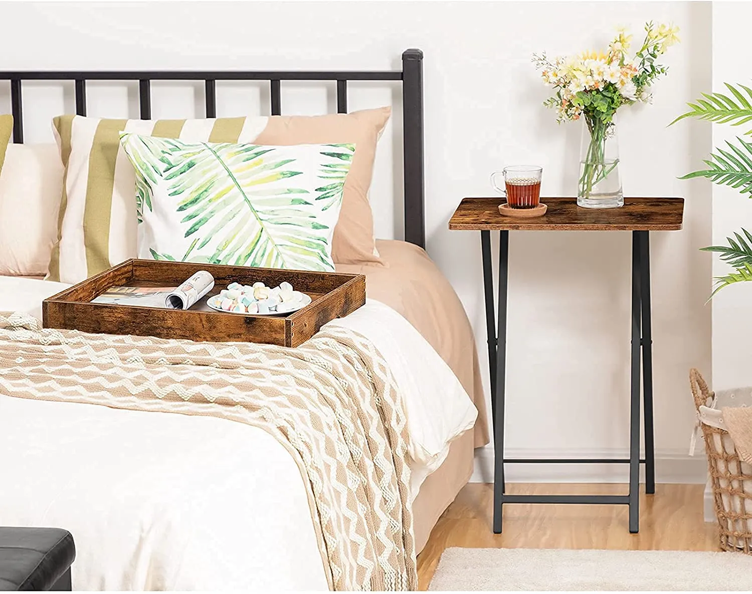 TV Tray Table, Folding Table with Removable Serving Tray, Portable End Table