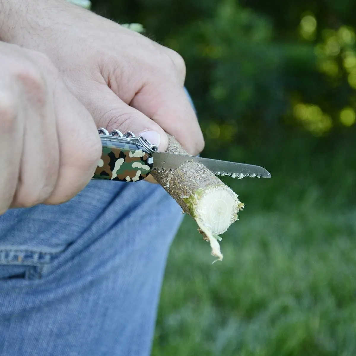 VICTORINOX HUNTSMAN 91MM S.A.K - WOODLAND CAMO