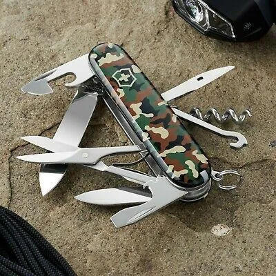 VICTORINOX HUNTSMAN 91MM S.A.K - WOODLAND CAMO
